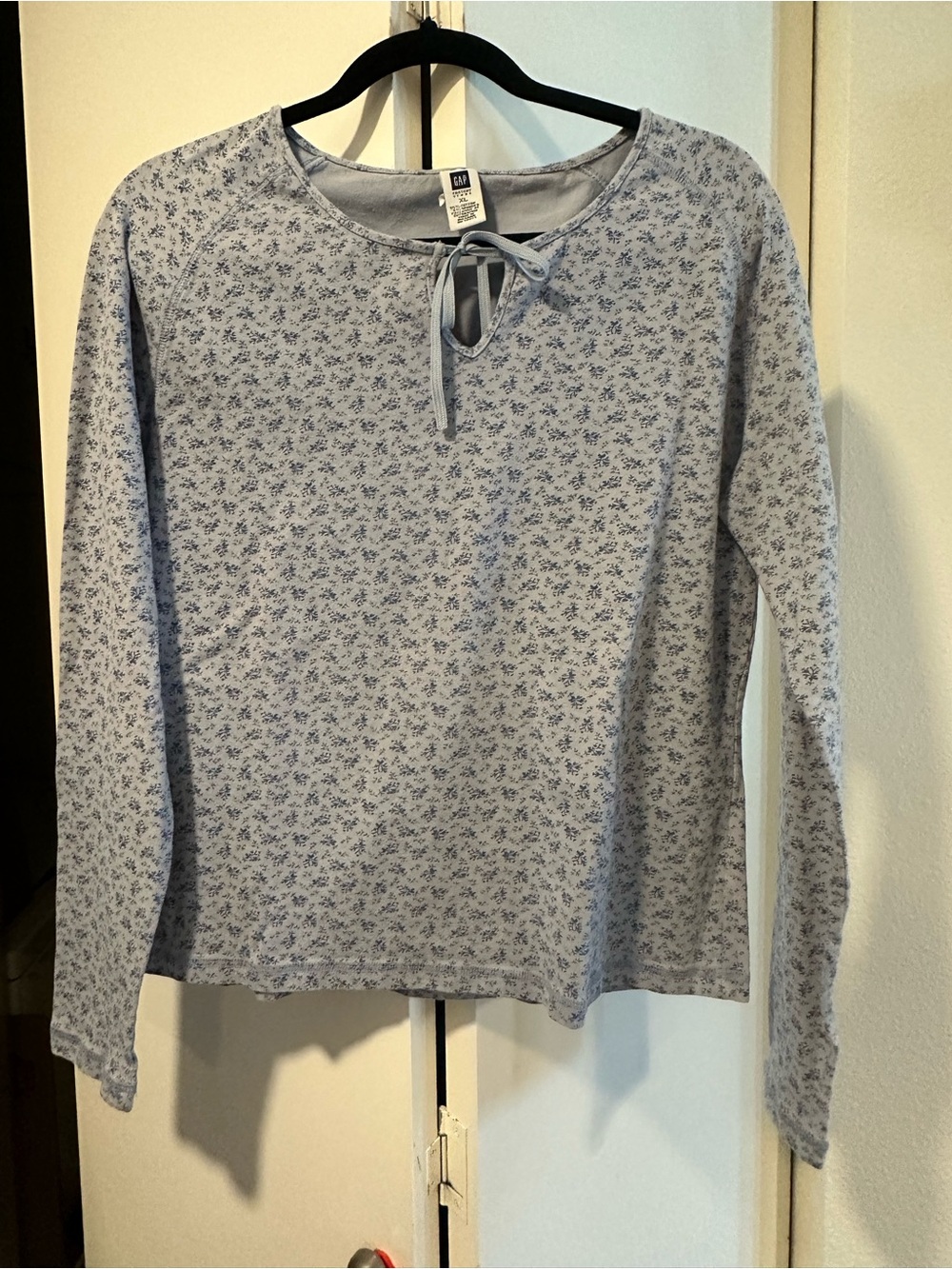 GAP XL Blue Floral Long Sleeve Tie-Neck Top